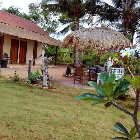 Asari Timo Cottage Ilhas Karimunjava Exterior foto