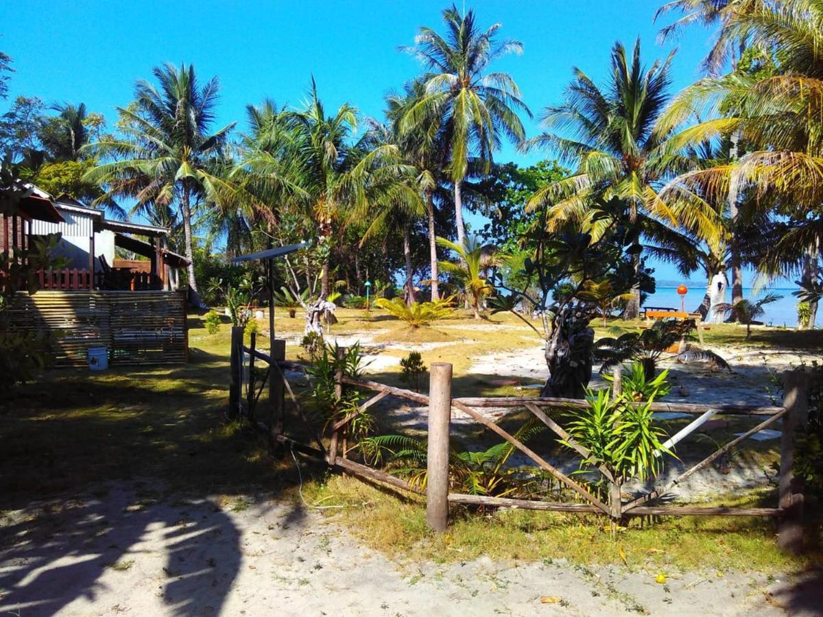Asari Timo Cottage Ilhas Karimunjava Exterior foto