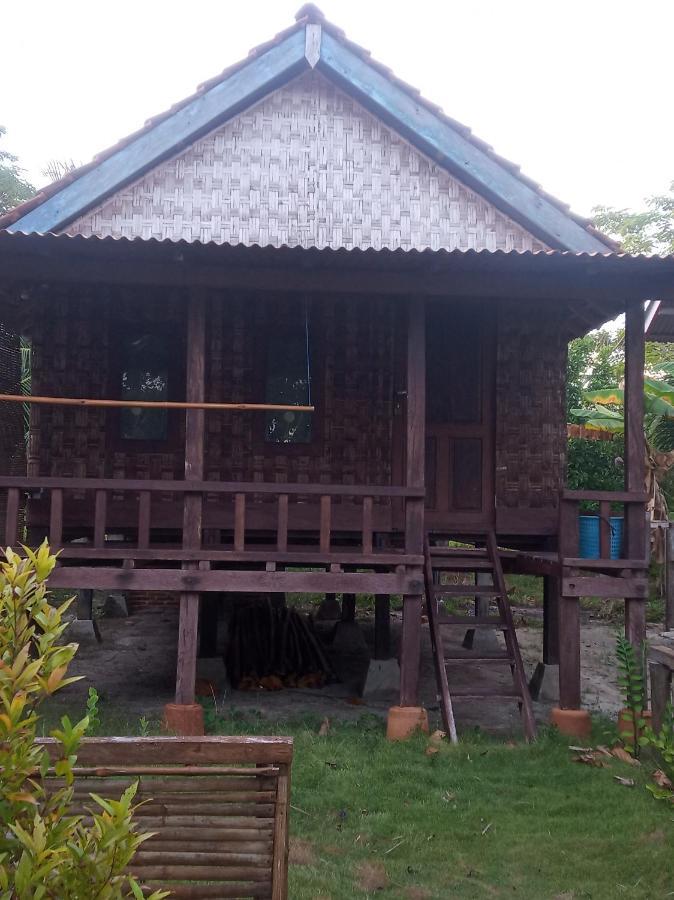 Asari Timo Cottage Ilhas Karimunjava Exterior foto