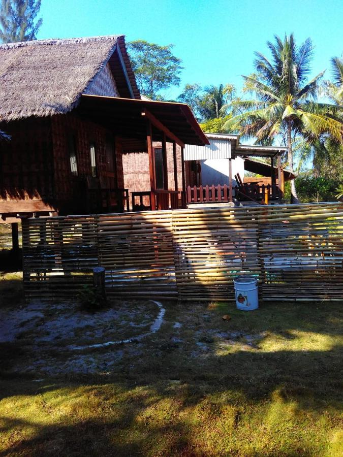 Asari Timo Cottage Ilhas Karimunjava Exterior foto