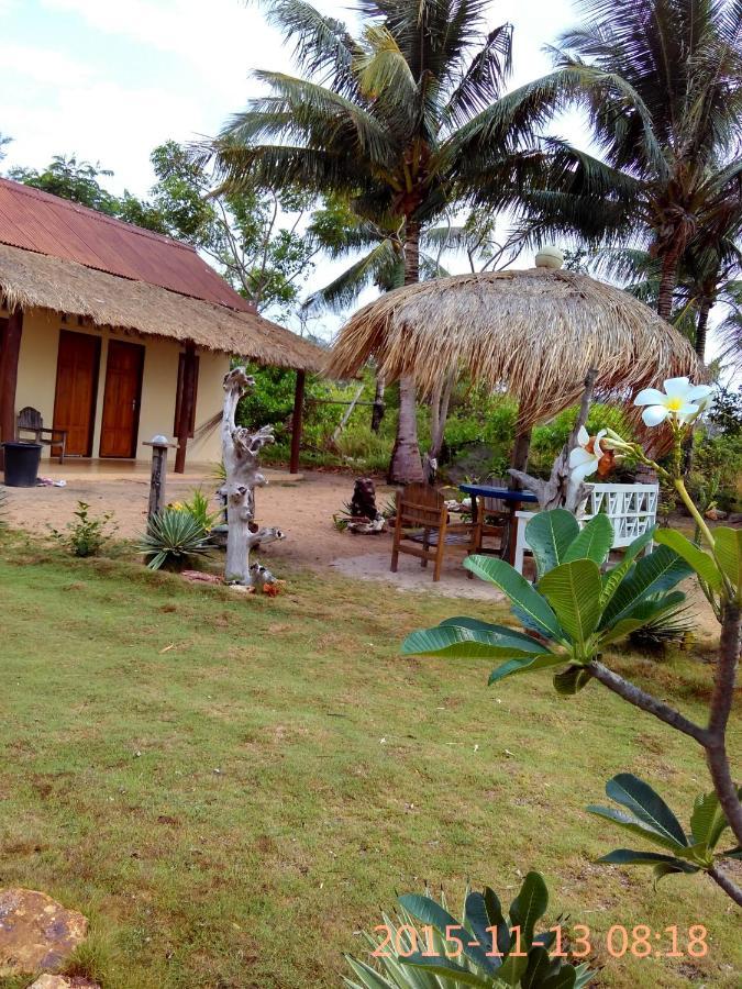Asari Timo Cottage Ilhas Karimunjava Exterior foto